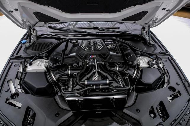 Photo of 2023 Alpine White BMW M5