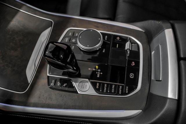 Photo of 2022 Dravit Grey Metallic BMW X7