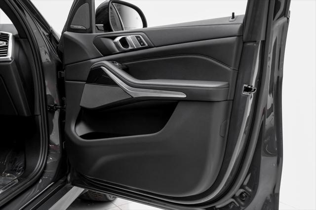 Photo of 2023 Dravit Grey Metallic BMW X5