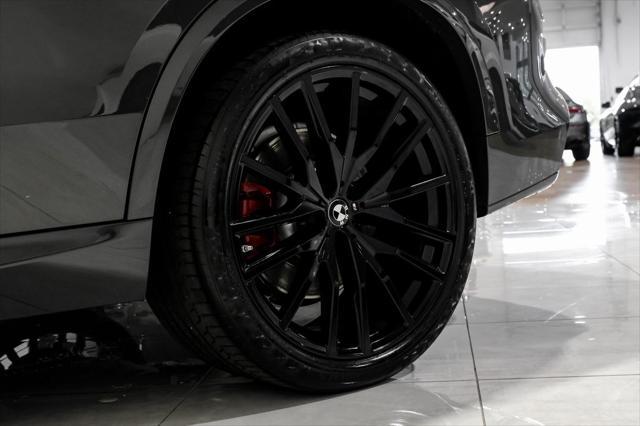 Photo of 2023 Dravit Grey Metallic BMW X5