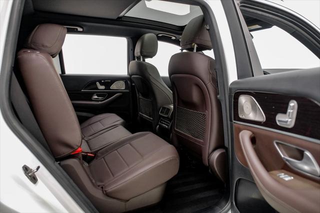 Photo of 2022 White Mercedes-Benz GLS 450
