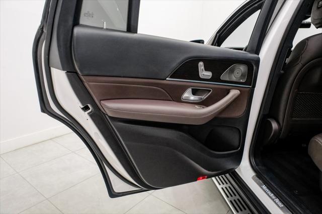 Photo of 2022 White Mercedes-Benz GLS 450