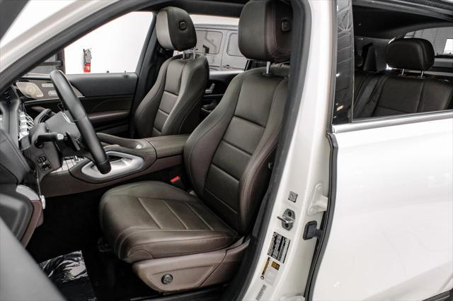 Photo of 2022 White Mercedes-Benz GLS 450