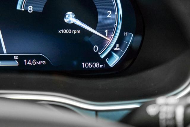 Photo of 2024 Vik Black Genesis GV80