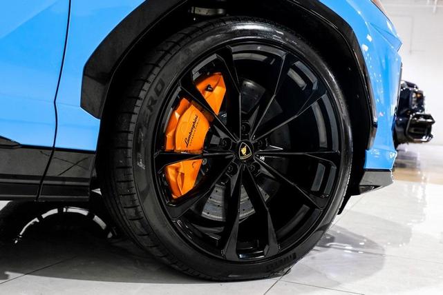 Photo of 2022 Blu Cepheus Metallic Lamborghini Urus