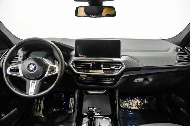 Photo of 2022 Dark Graphite Metallic BMW X4