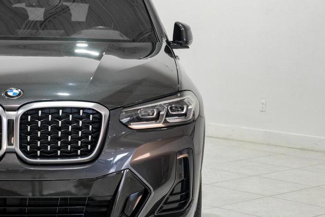Photo of 2022 Dark Graphite Metallic BMW X4