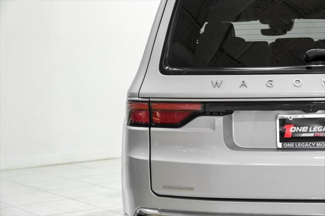 Photo of 2023 Silver Zynith Jeep Wagoneer