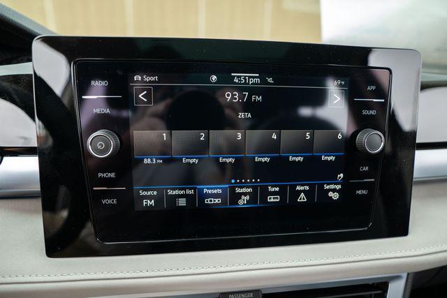 Photo of 2025 Deep Black Pearl Volkswagen Taos
