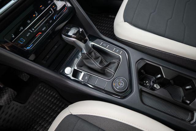 Photo of 2025 Deep Black Pearl Volkswagen Taos