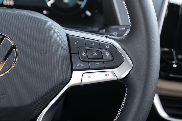 Photo of 2026 Deep Black Pearl Volkswagen Atlas Cross Sport