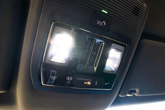 Photo of 2026 Deep Black Pearl Volkswagen Atlas Cross Sport