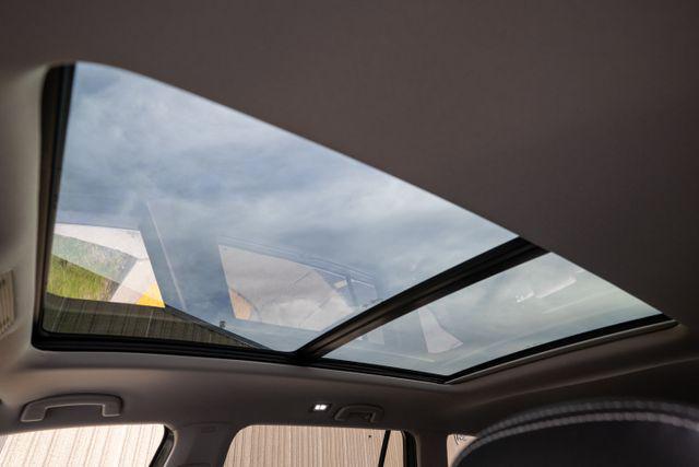 Photo of 2025 Avocado Green Pearl Volkswagen Atlas