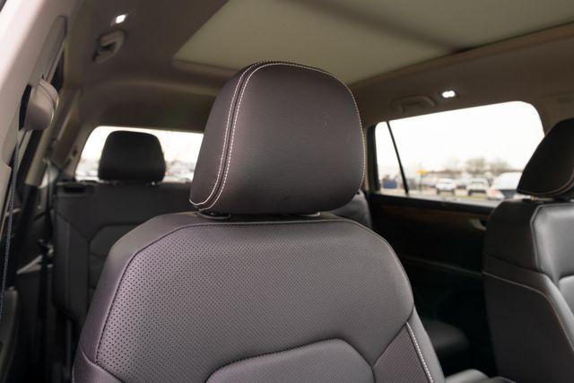 Photo of 2025 Avocado Green Pearl Volkswagen Atlas