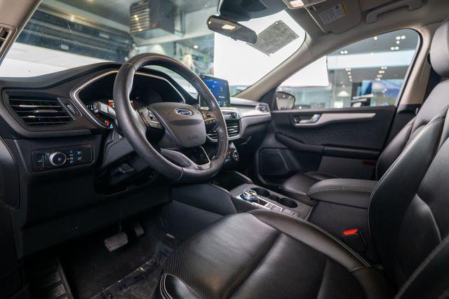 Photo of 2020 Ingot Silver Metallic Ford Escape