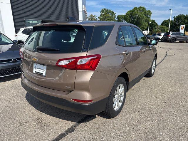 Photo of 2019 Sandy Ridge Metallic Chevrolet Equinox