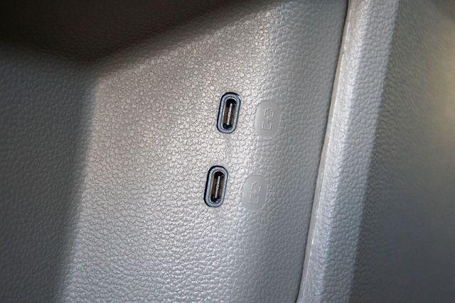 Photo of 2025 Silver Mist Metallic Volkswagen Atlas