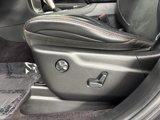 Photo of 2017 Granite Crystal Metallic Clearcoat Jeep Grand Cherokee