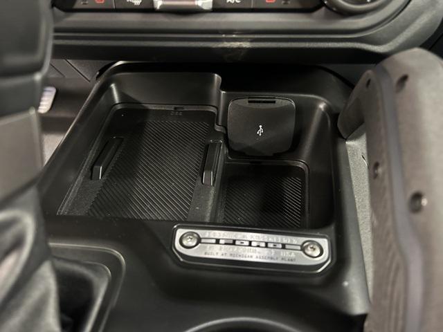 Photo of 2025 Gray Metallic Ford Bronco