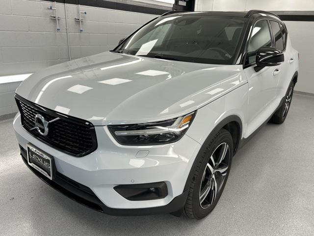 2022 Volvo XC40