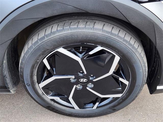 Photo of 2024 Gray Hyundai IONIQ 5