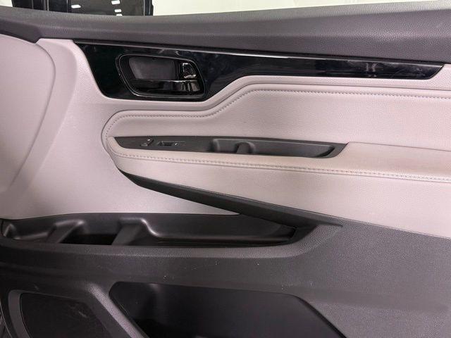 Photo of 2019 Lunar Silver Metallic Honda Odyssey