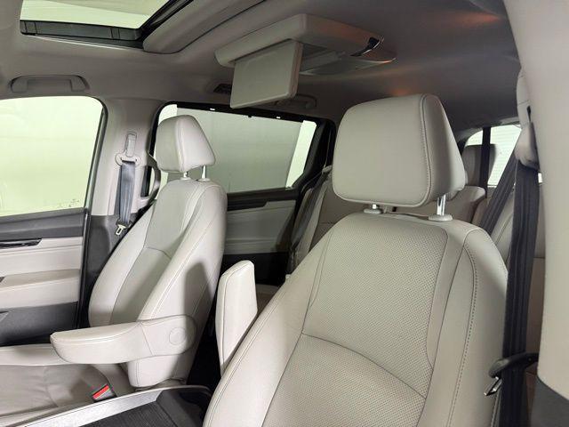 Photo of 2019 Lunar Silver Metallic Honda Odyssey