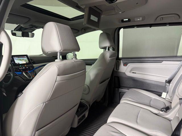 Photo of 2019 Lunar Silver Metallic Honda Odyssey