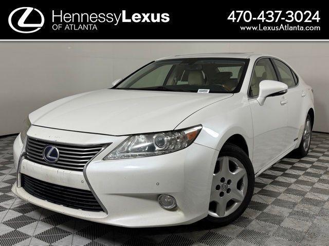 Photo of 2013 Starfire Pearl Lexus ES 300h