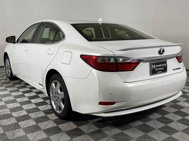Photo of 2013 Starfire Pearl Lexus ES 300h