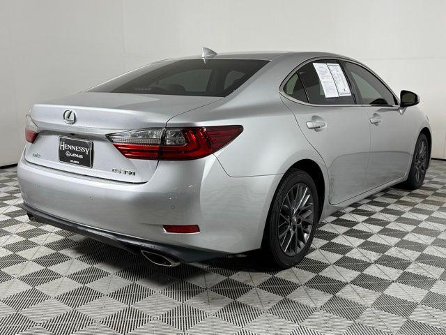 Photo of 2018 Silver Lining Metallic Lexus ES 350