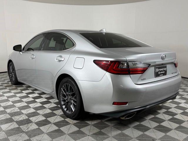 Photo of 2018 Silver Lining Metallic Lexus ES 350