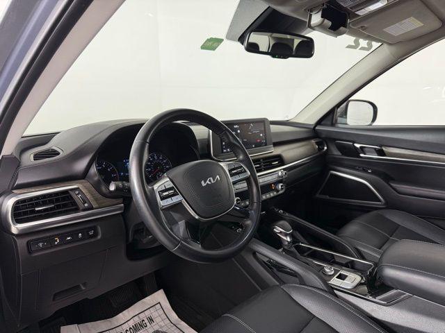 Photo of 2022 Everlasting Silver Kia Telluride