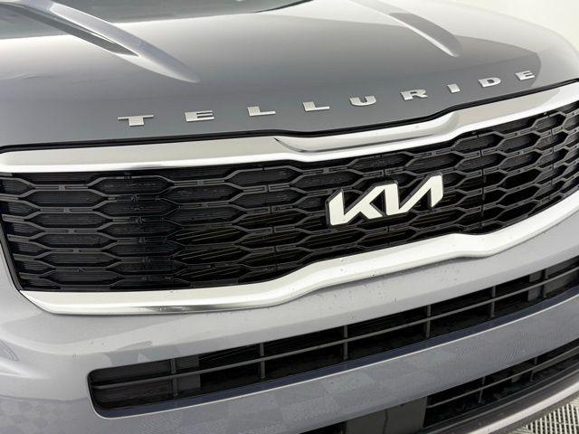Photo of 2022 Everlasting Silver Kia Telluride