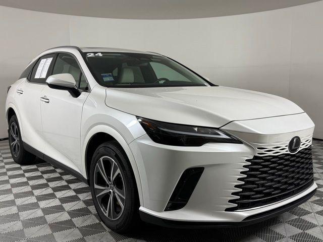 Photo of 2024 Eminent White Pearl Lexus RX 350