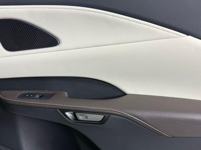 Photo of 2024 Eminent White Pearl Lexus RX 350