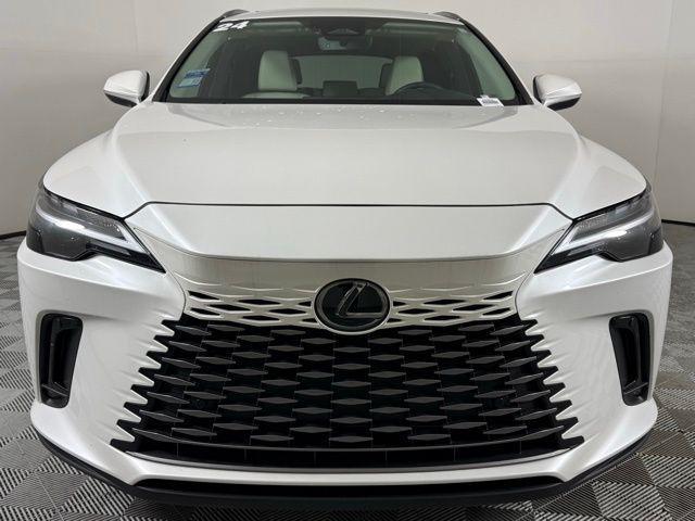 Photo of 2024 Eminent White Pearl Lexus RX 350