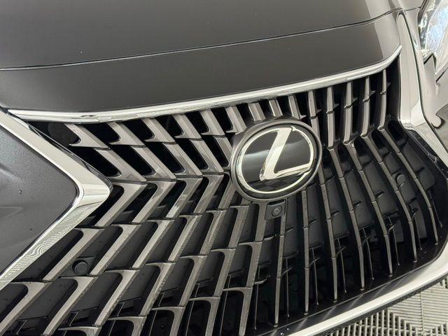 Photo of 2022 Caviar Lexus ES 350