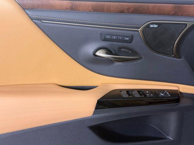 Photo of 2022 Caviar Lexus ES 350