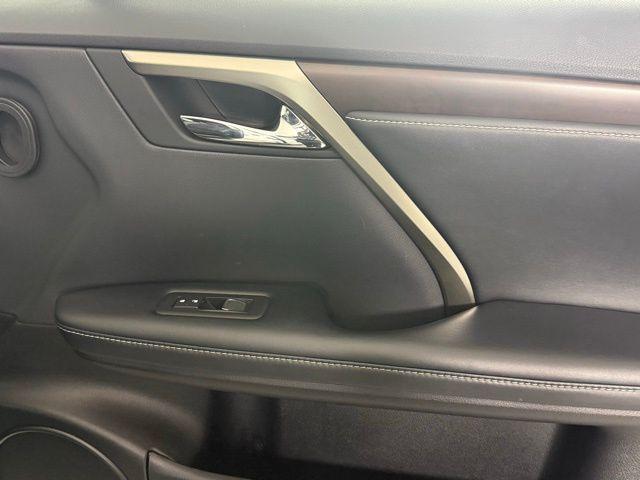 Photo of 2022 Eminent White Pearl Lexus RX 350