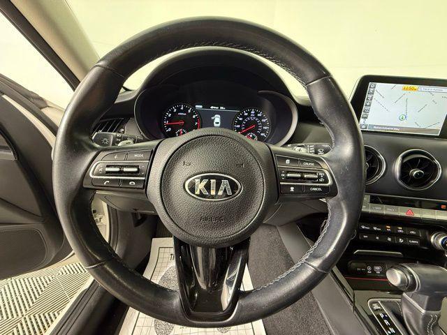 Photo of 2018 Snow White Pearl Kia Stinger