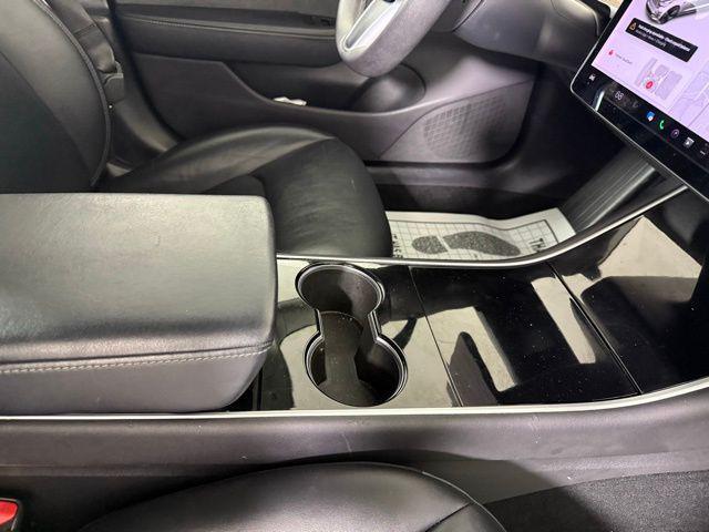 Photo of 2019 Grey Tesla Model 3