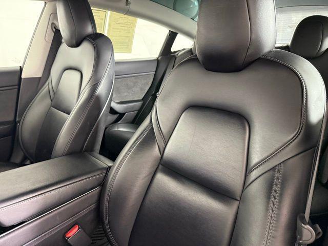 Photo of 2019 Grey Tesla Model 3