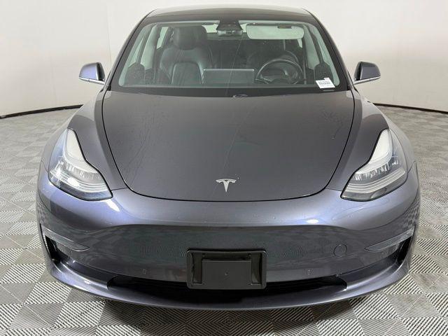 Photo of 2019 Grey Tesla Model 3