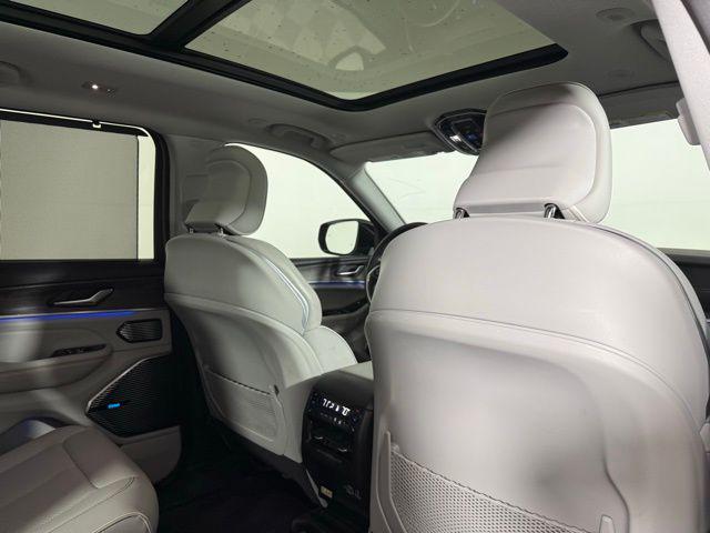 Photo of 2022 Baltic Gray Metallic Clearcoat Jeep Grand Cherokee L