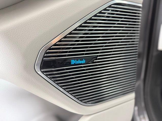 Photo of 2022 Baltic Gray Metallic Clearcoat Jeep Grand Cherokee L