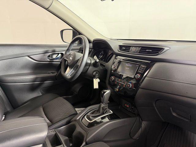 Photo of 2019 Gun Metallic Nissan Rogue