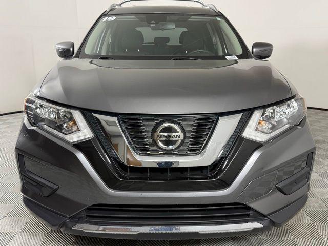 Photo of 2019 Gun Metallic Nissan Rogue