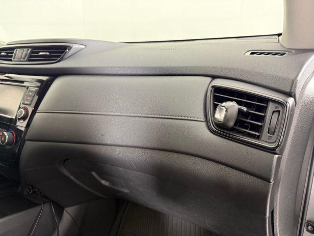 Photo of 2019 Gun Metallic Nissan Rogue