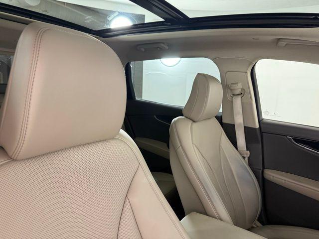 Photo of 2023 Jewel Sandstone Metallic Premium Colorant Lincoln Nautilus